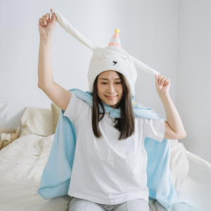 魔法兔造型連帽軟綿蓋毯